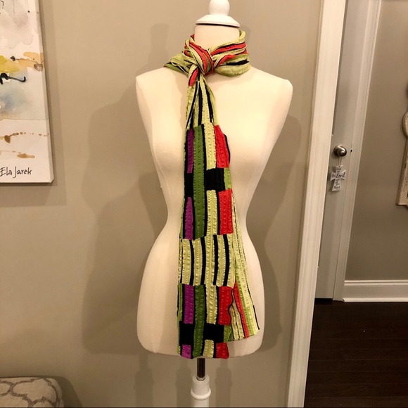 Copper Key Scarf - Picture 8 of 10